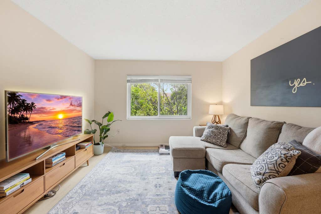Photo of 3300 NE 10th Terrace #40, Pompano Beach, FL 33064 (MLS # B26041453)