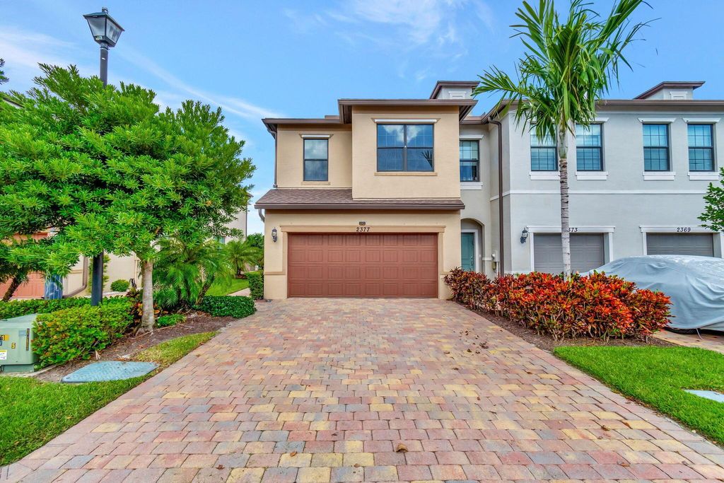 Photo of 2377 Byron Street, Palm Springs, FL 33406 (MLS # R11012755)