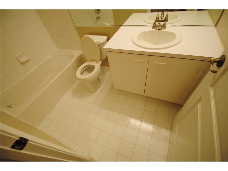 Lago West Sub 95-21 B - Residential Lease