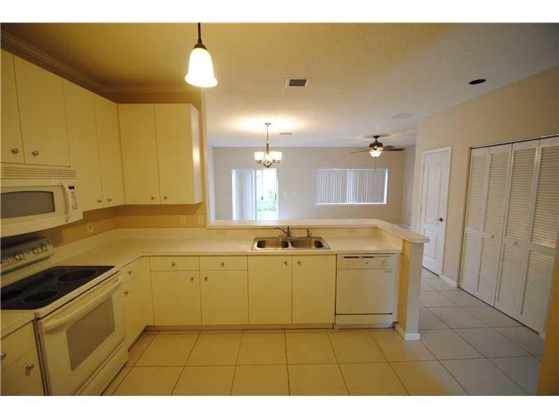 Lago West Sub 95-21 B - Residential Lease