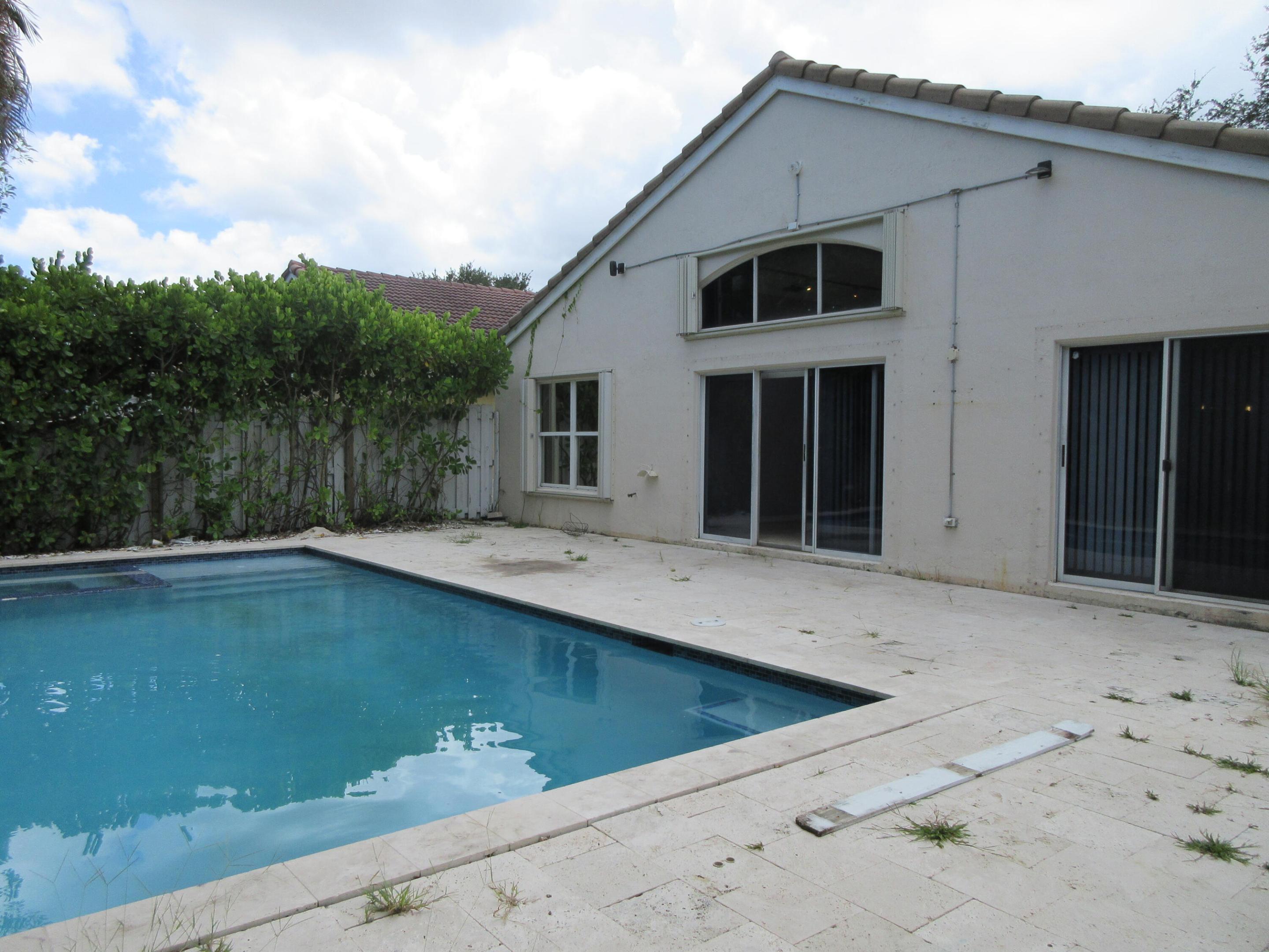 MAPLE RIDGE - Residential Lease