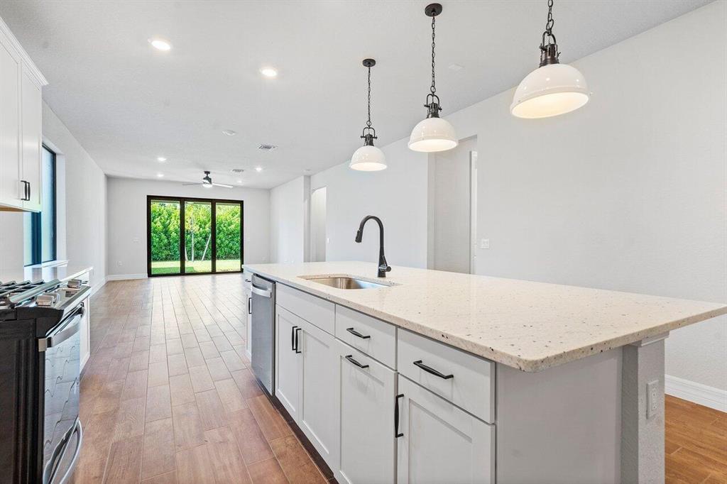 FIELDS AT GULFSTREAM POLO - Residential Lease