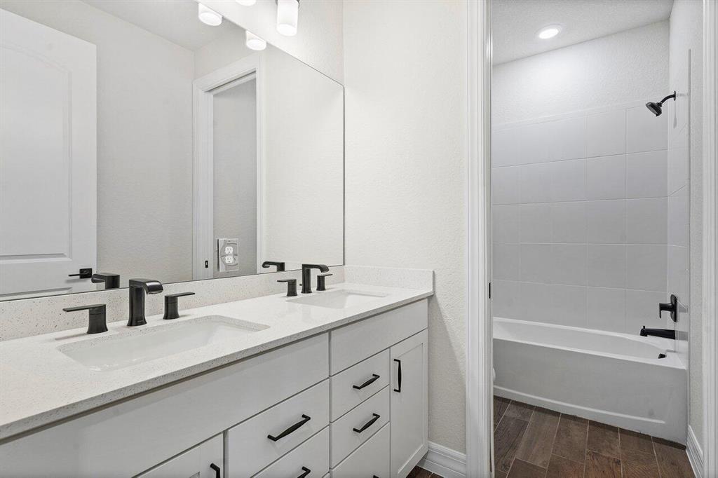 FIELDS AT GULFSTREAM POLO - Residential Lease