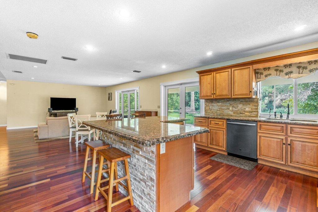 Photo of 17888 123rd Terrace N, Jupiter, FL 33478 (MLS # R10926456)