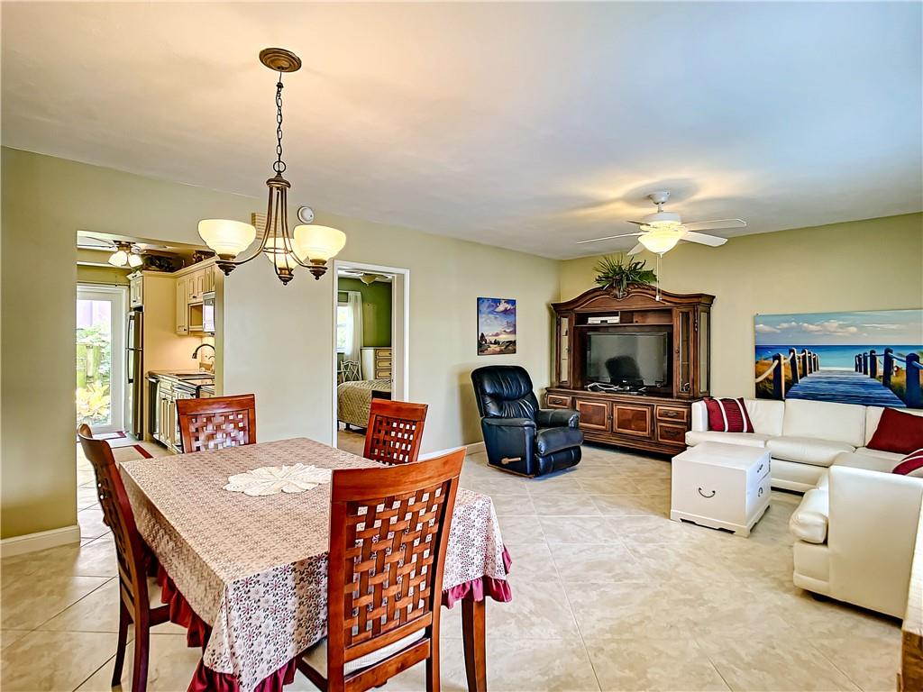 SILVER THATCH - Residential