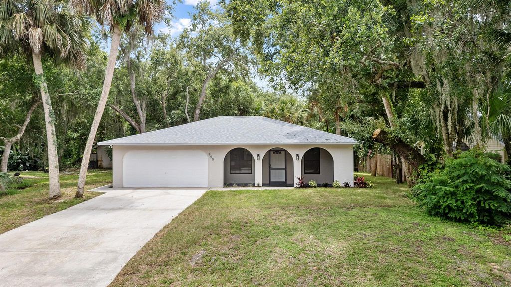 Photo of 950 Starflower Avenue, Sebastian, FL 32958 (MLS # R11101730)