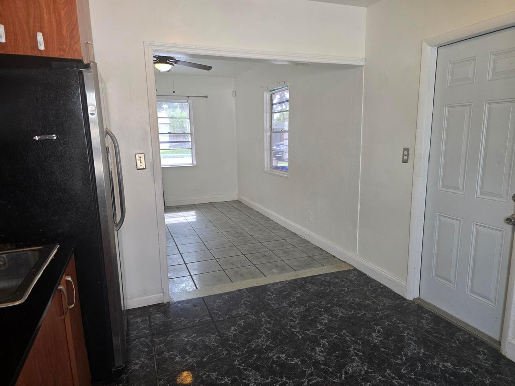 Photo of 2513 GRANT Street, Hollywood, FL 33020 (MLS # B26093883)