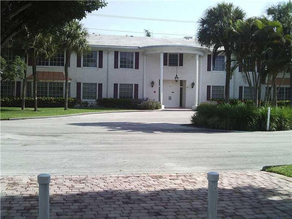 Photo of 6750 NE 21st Road #127, Fort Lauderdale, FL 33308 (MLS # B26016228)