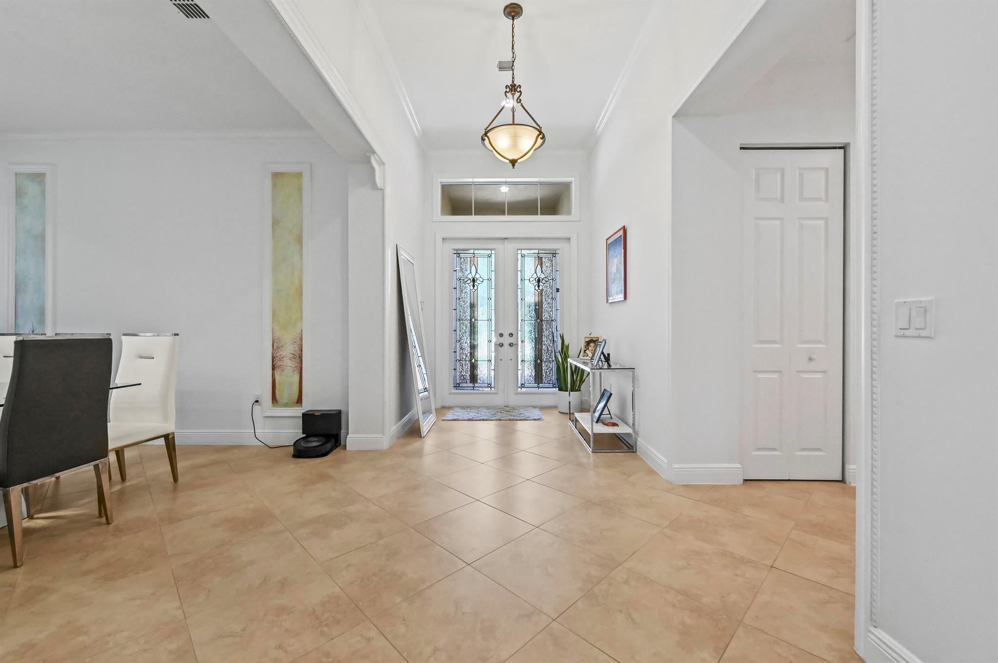 PORTOSOL - Residential Lease