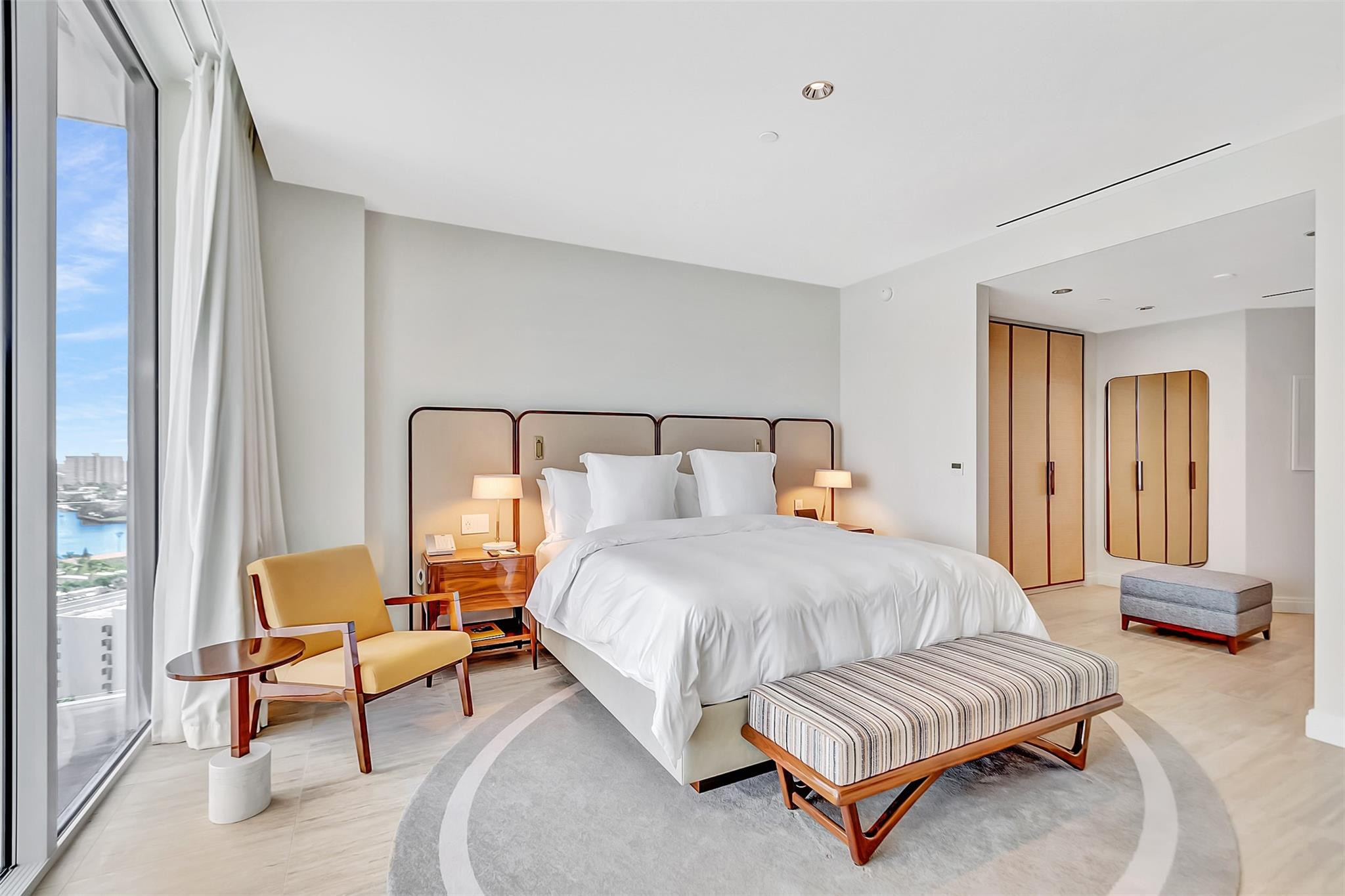 525 N Fort Lauderdale Beach Boulevard 1607