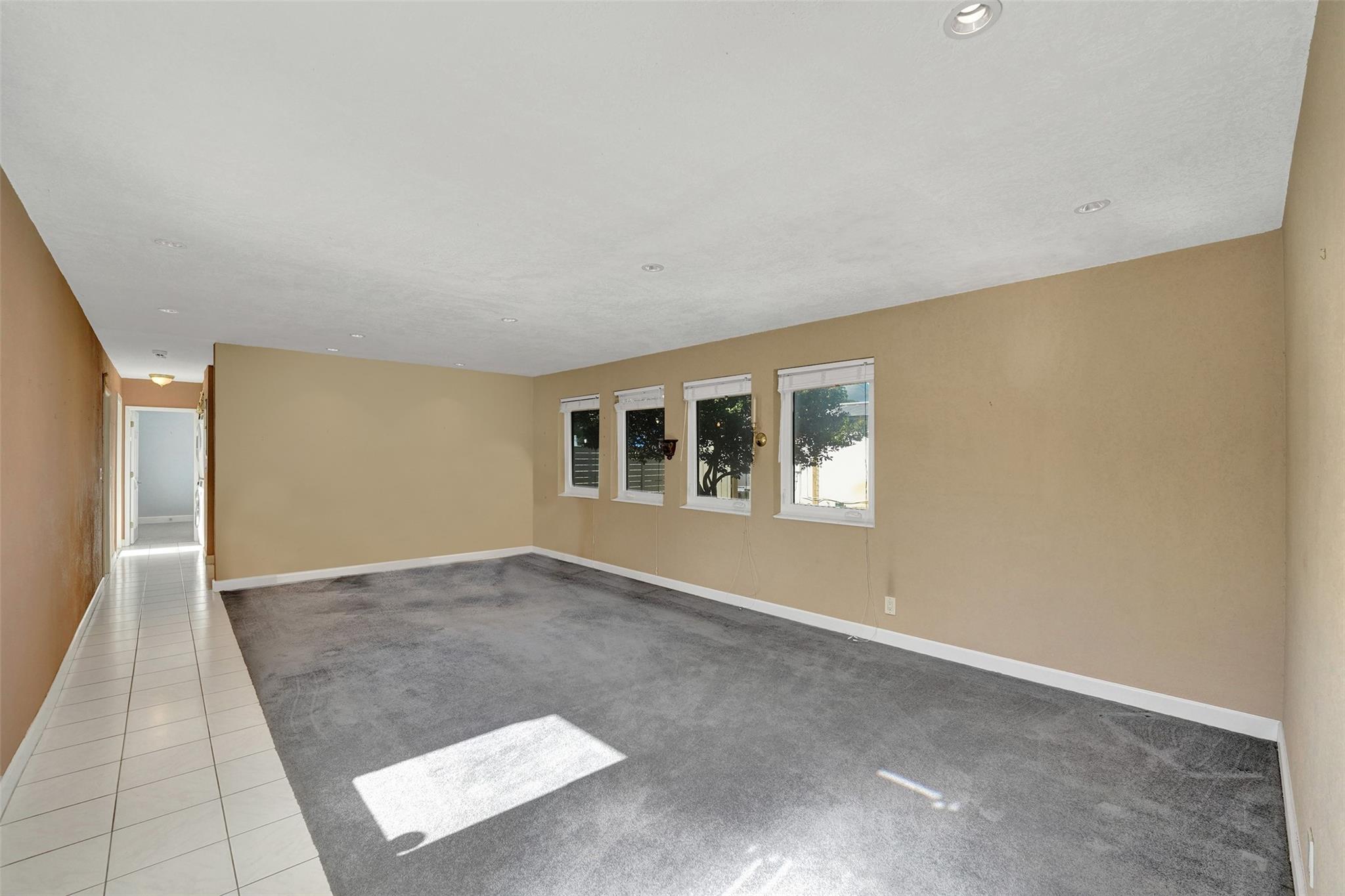 5562 SW 1st Ct
