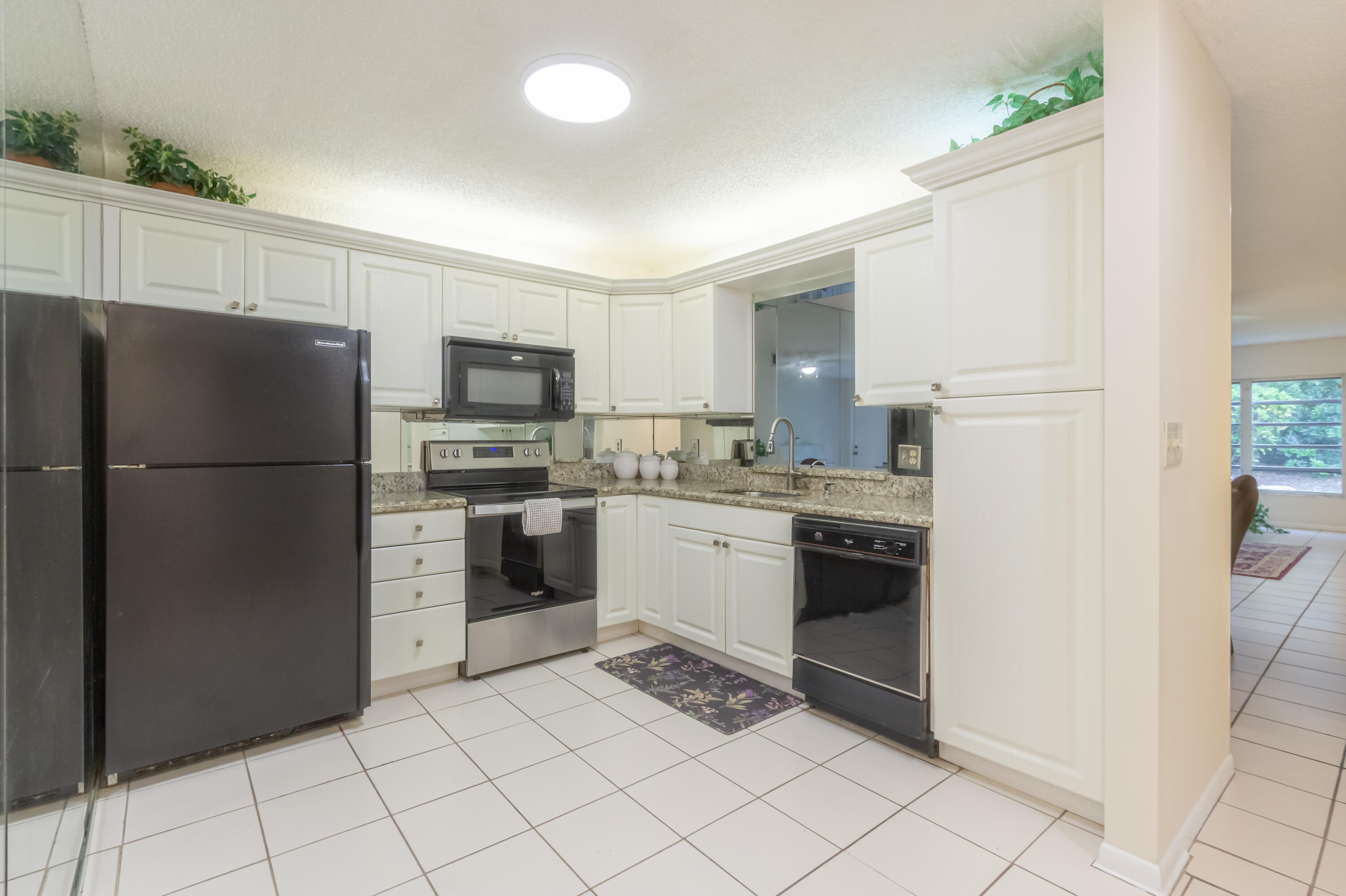 9185 Flynn Circle 3
