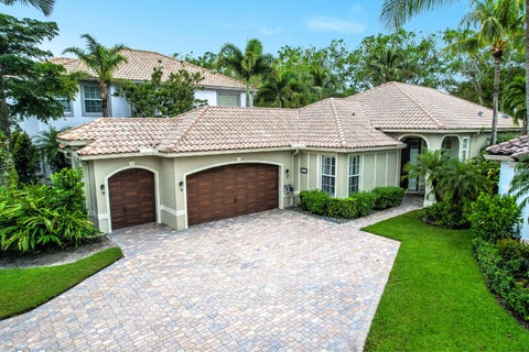 Tiny photo for 2675 PLAYERS Court, Wellington, FL 33414 (MLS # B26085623)