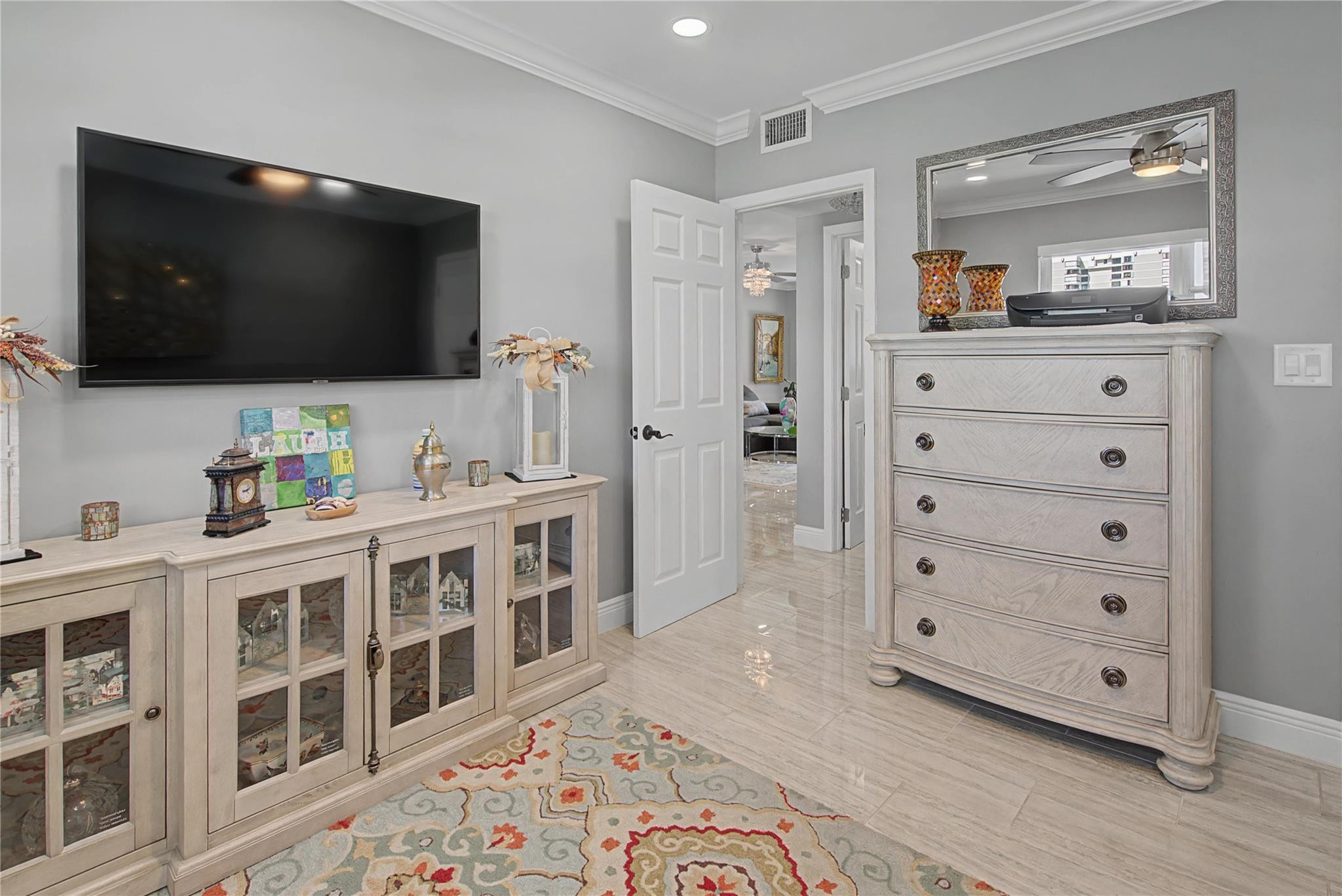 NORTH LEISURE GARDENS CONDO - Residential