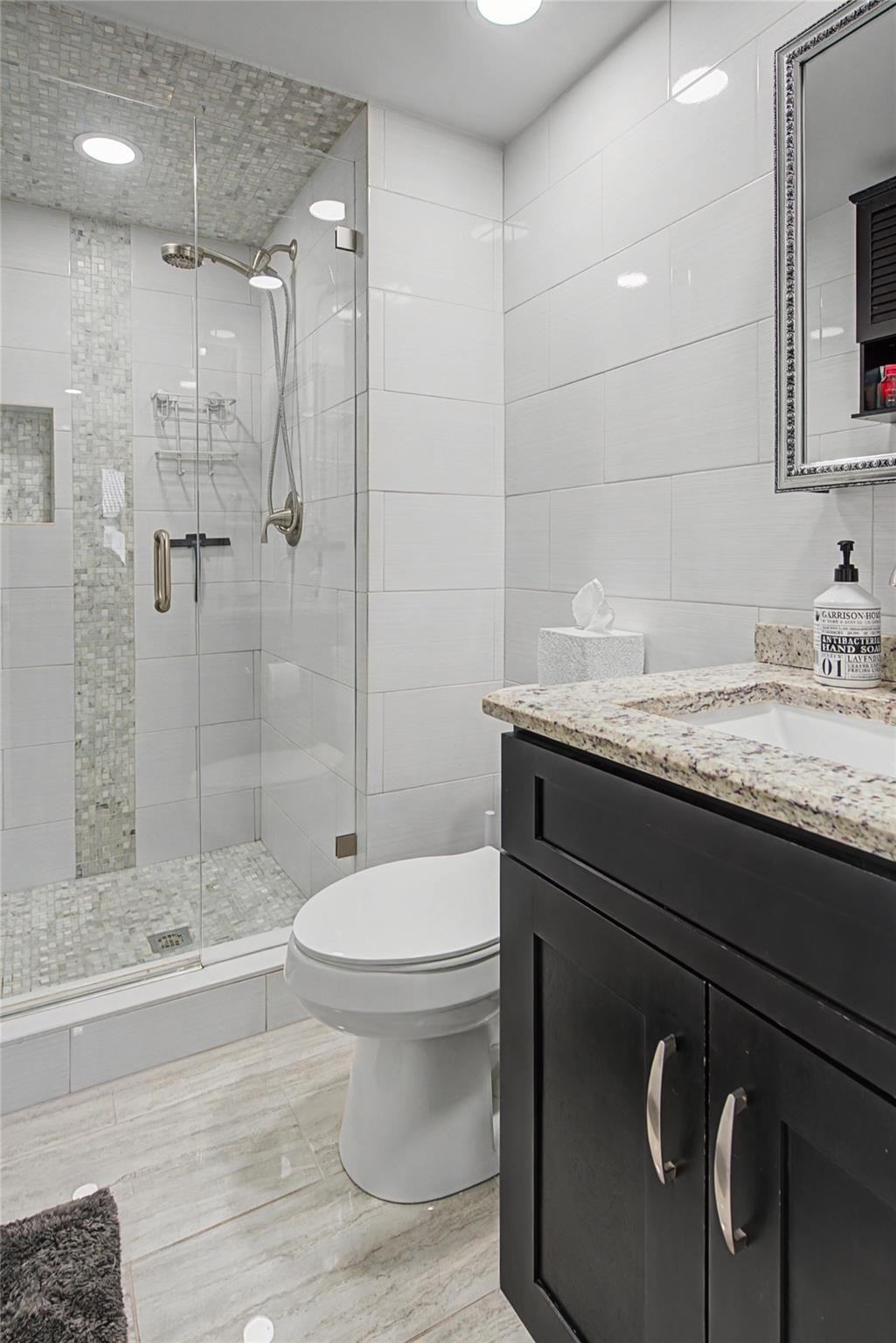 NORTH LEISURE GARDENS CONDO - Residential