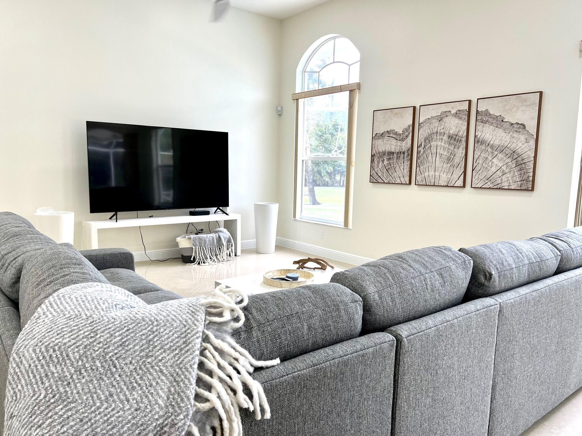 PADDOCK PARK 1 OF WELLING - Residential