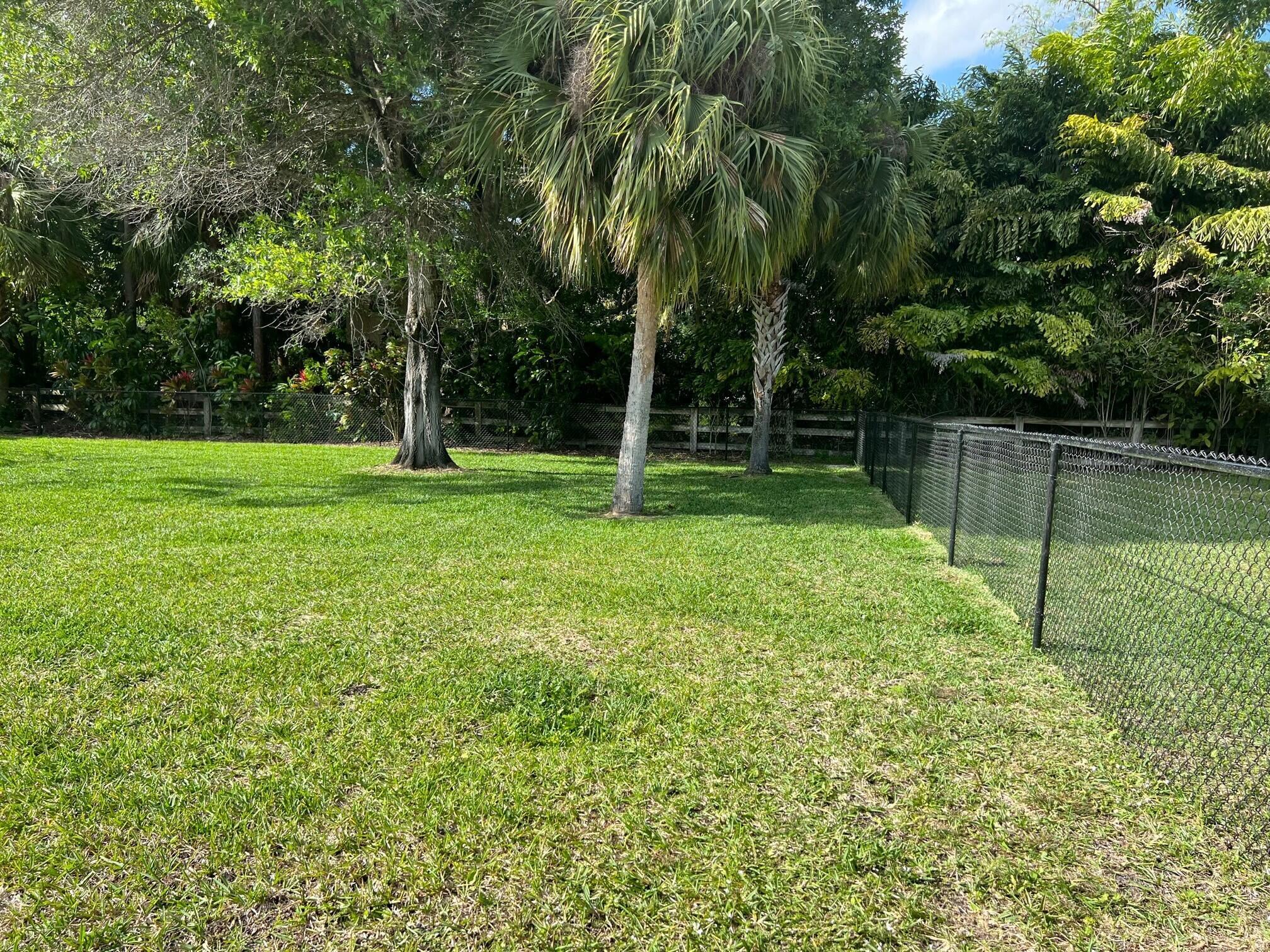 PADDOCK PARK 1 OF WELLING - Residential