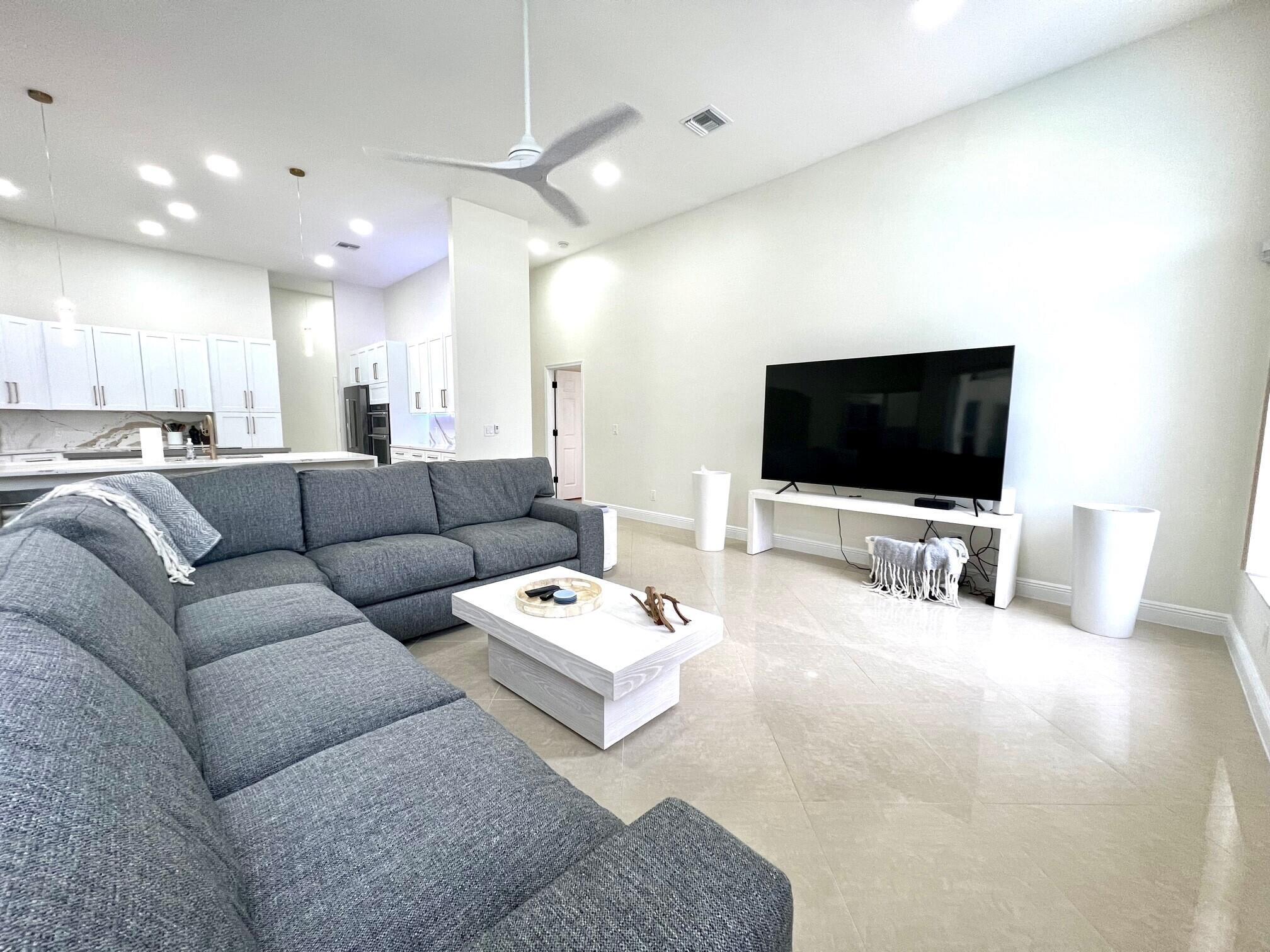 PADDOCK PARK 1 OF WELLING - Residential