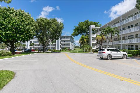 A home in Deerfield Beach