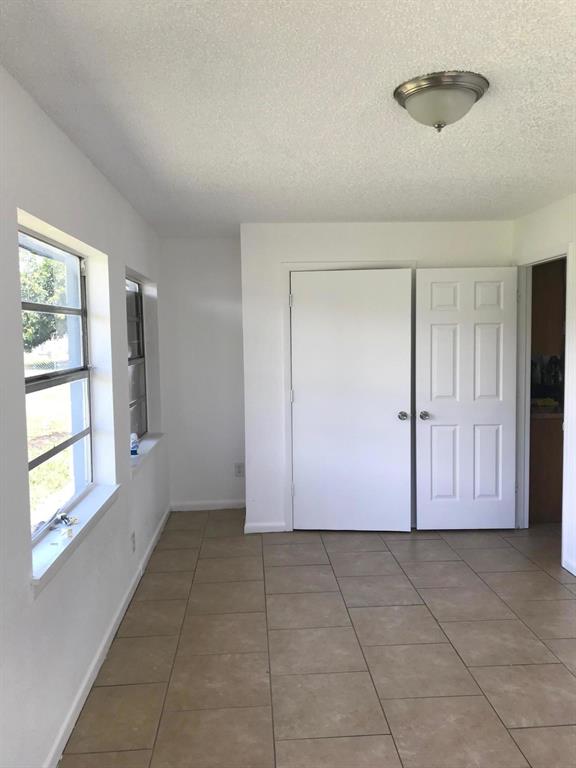 San Lucie Plaza - Residential Income