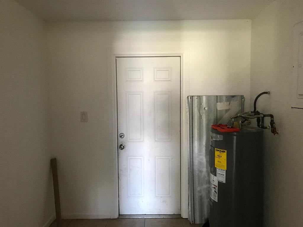 San Lucie Plaza - Residential Income