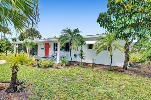 A home in Deerfield Beach