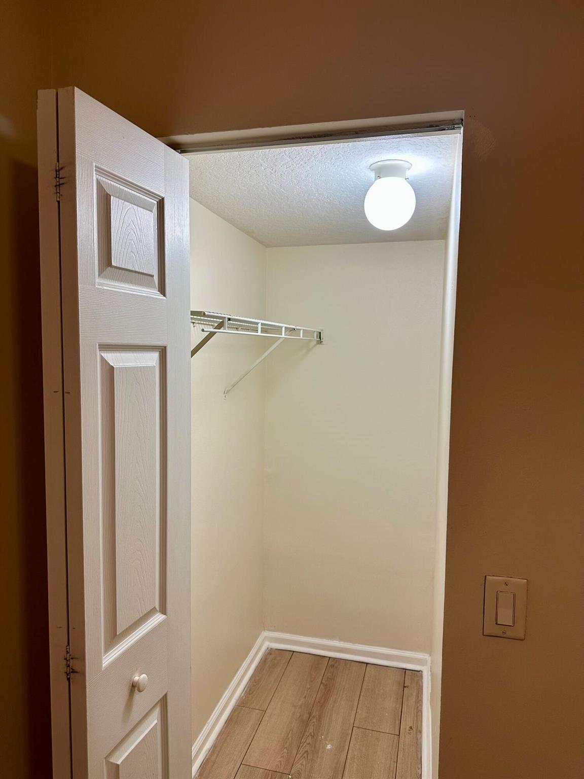 COVE AT BRIAR BAY CONDO - Residential Lease