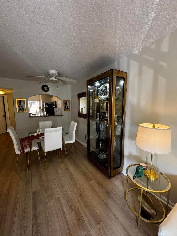 COVE AT BRIAR BAY CONDO - Residential Lease