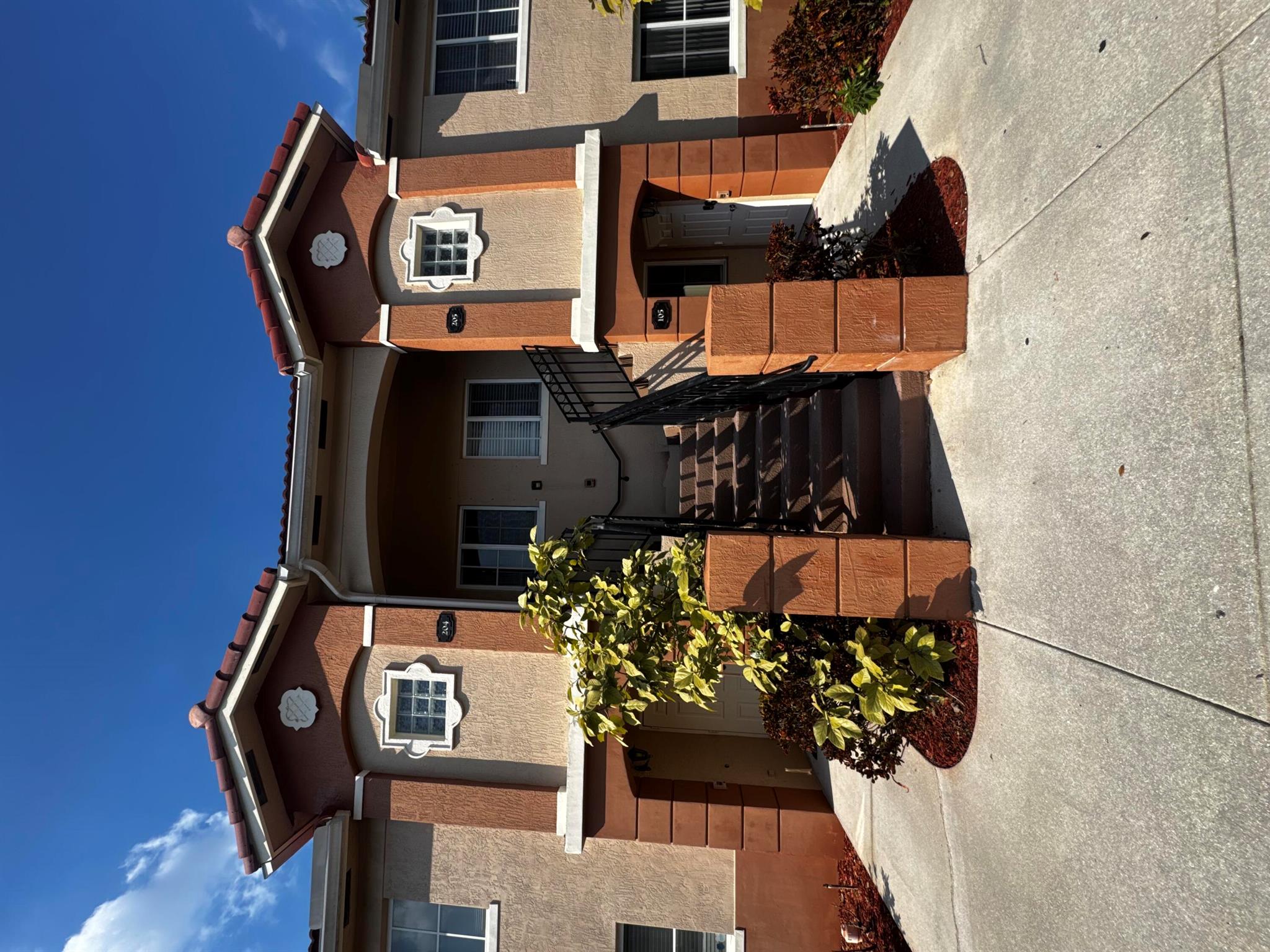 COVE AT BRIAR BAY CONDO - Residential Lease