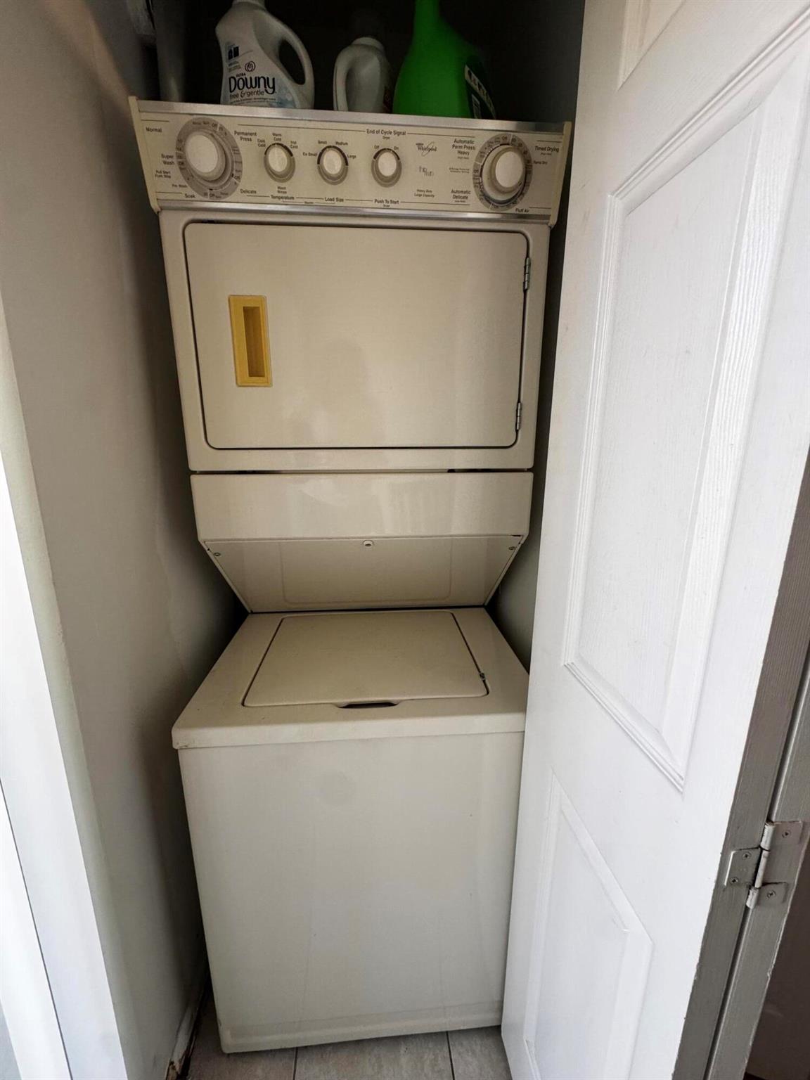 COVE AT BRIAR BAY CONDO - Residential Lease