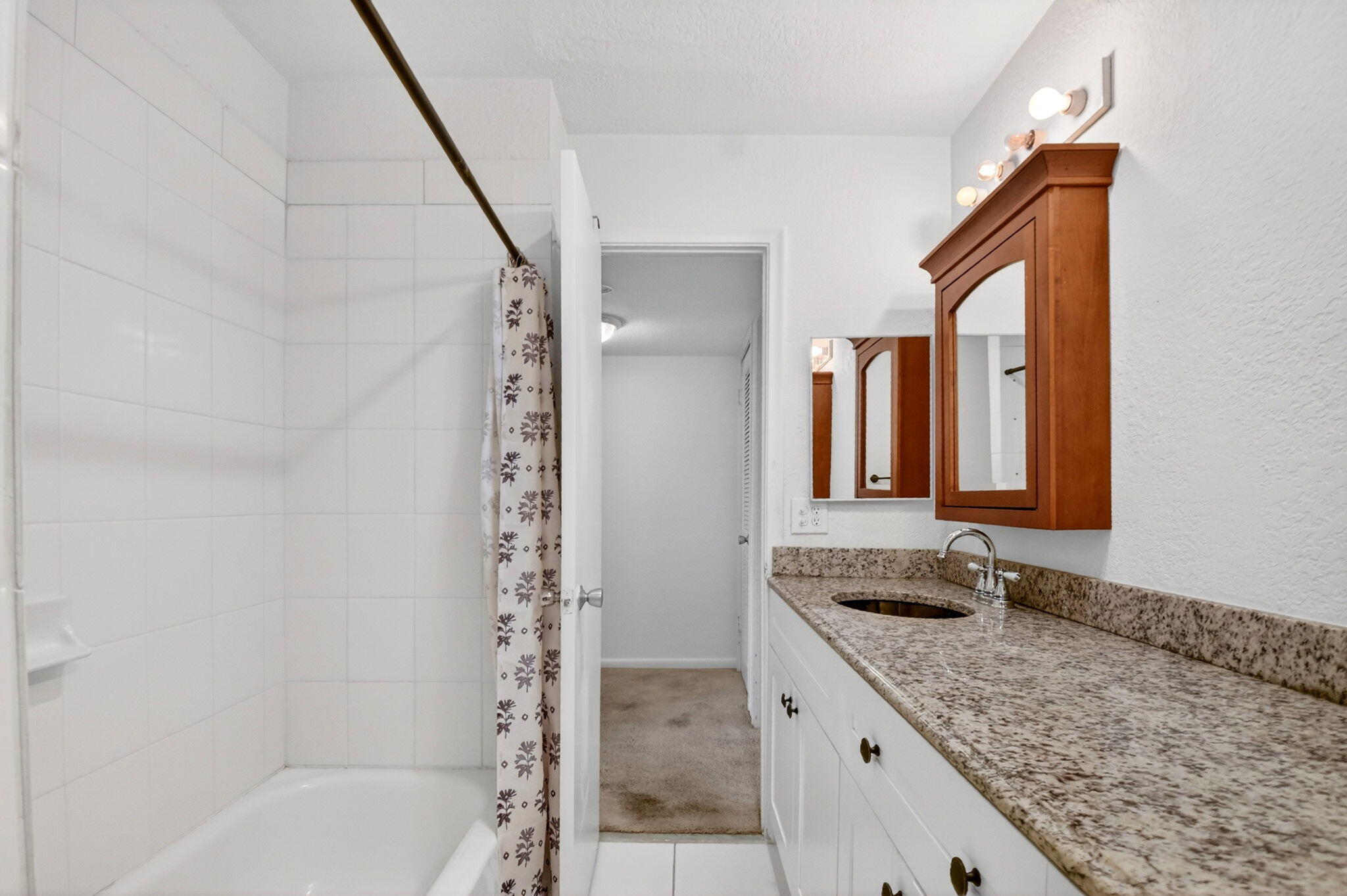 FOUNTAINS OF PALM BEACH CONDO 7 - Residential