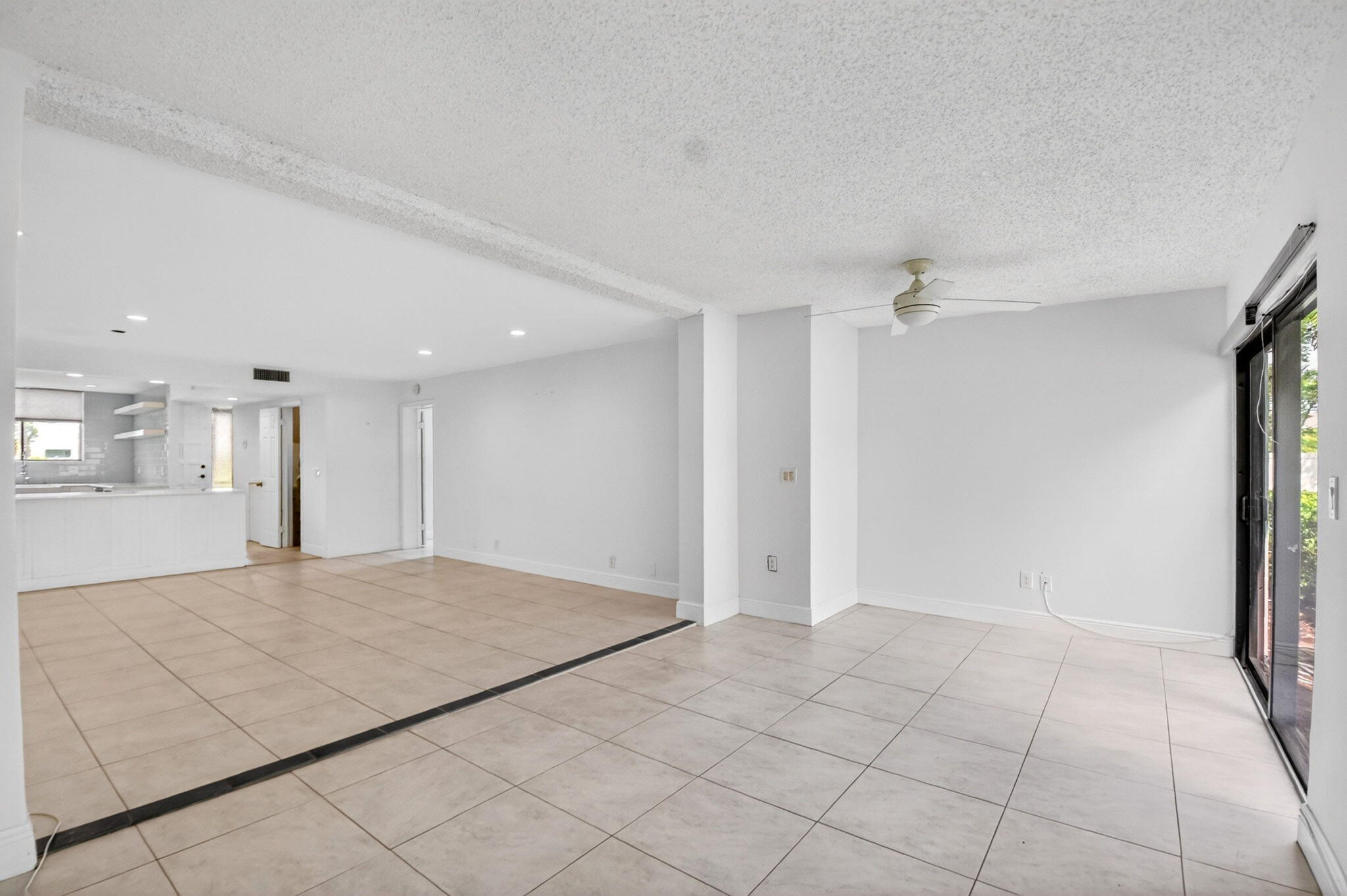 FOUNTAINS OF PALM BEACH CONDO 7 - Residential