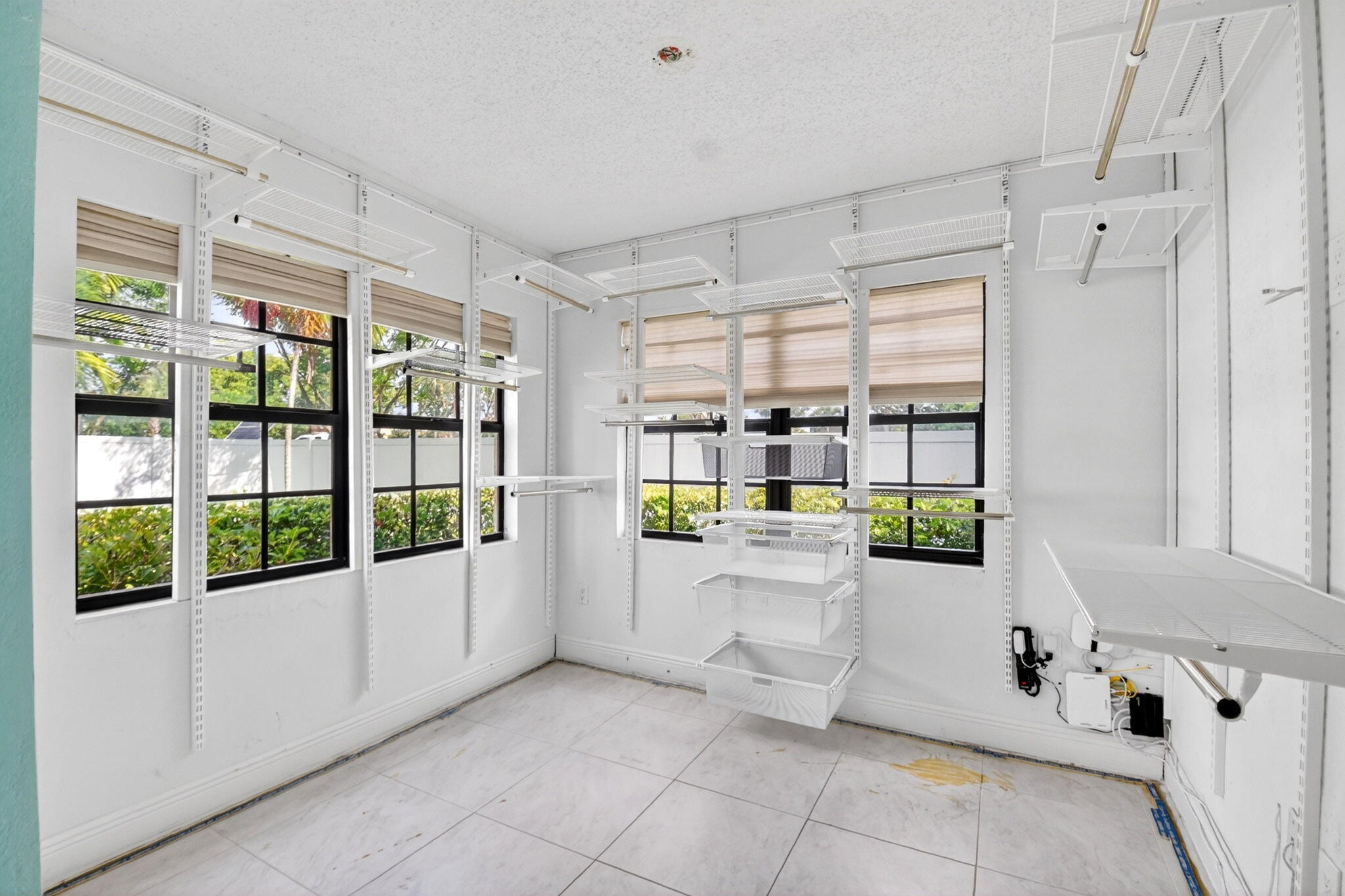 FOUNTAINS OF PALM BEACH CONDO 7 - Residential