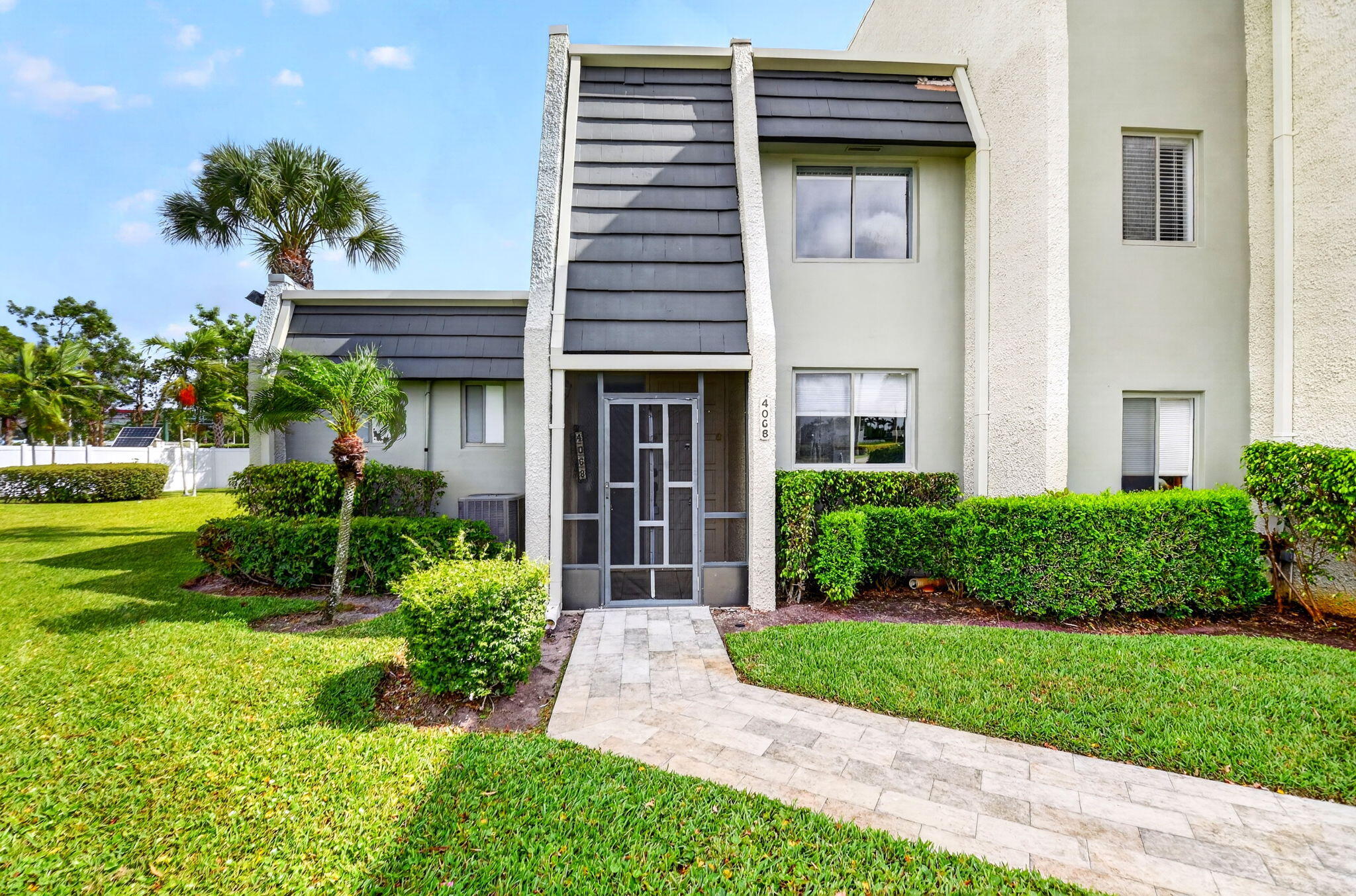 FOUNTAINS OF PALM BEACH CONDO 7 - Residential