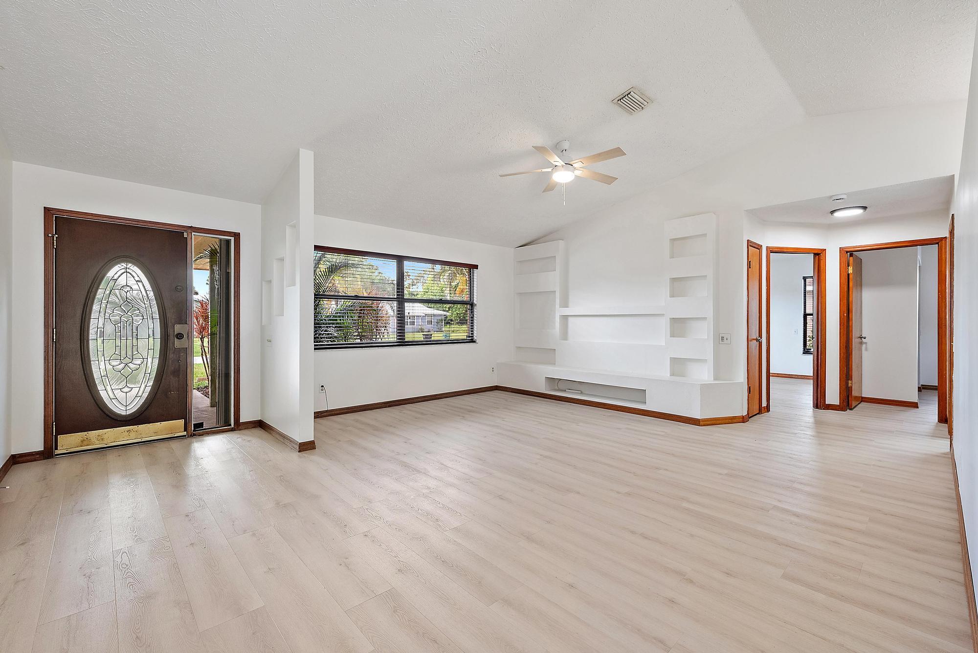 PORT ST LUCIE SECTION 2 - Residential Lease