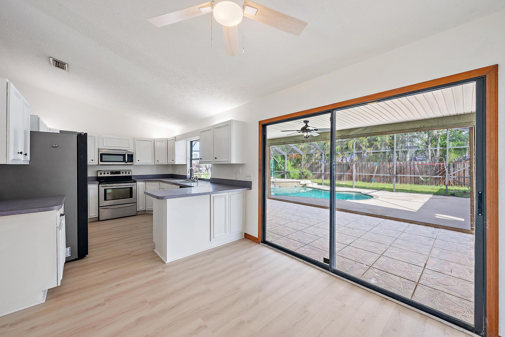 PORT ST LUCIE SECTION 2 - Residential Lease