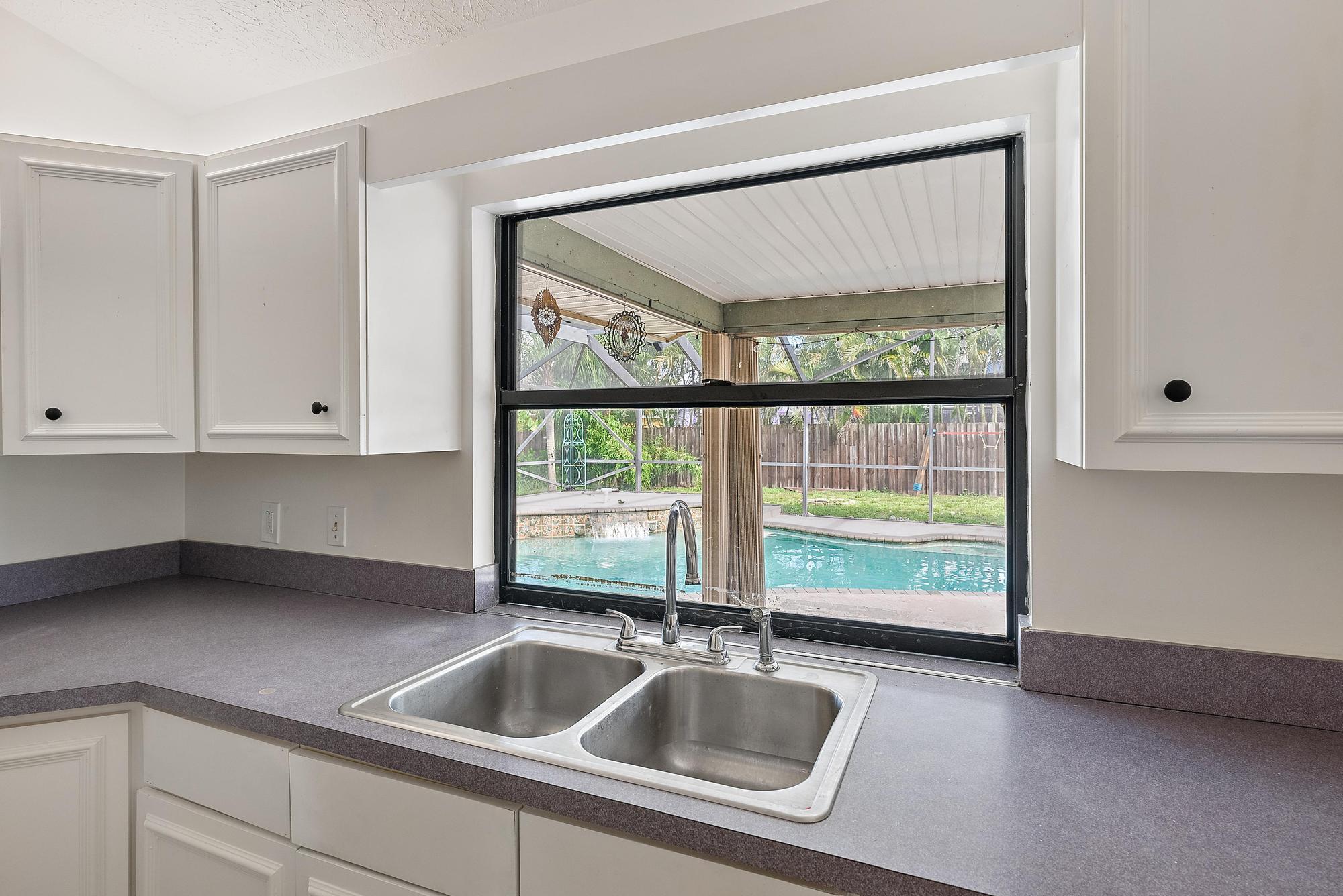 PORT ST LUCIE SECTION 2 - Residential Lease