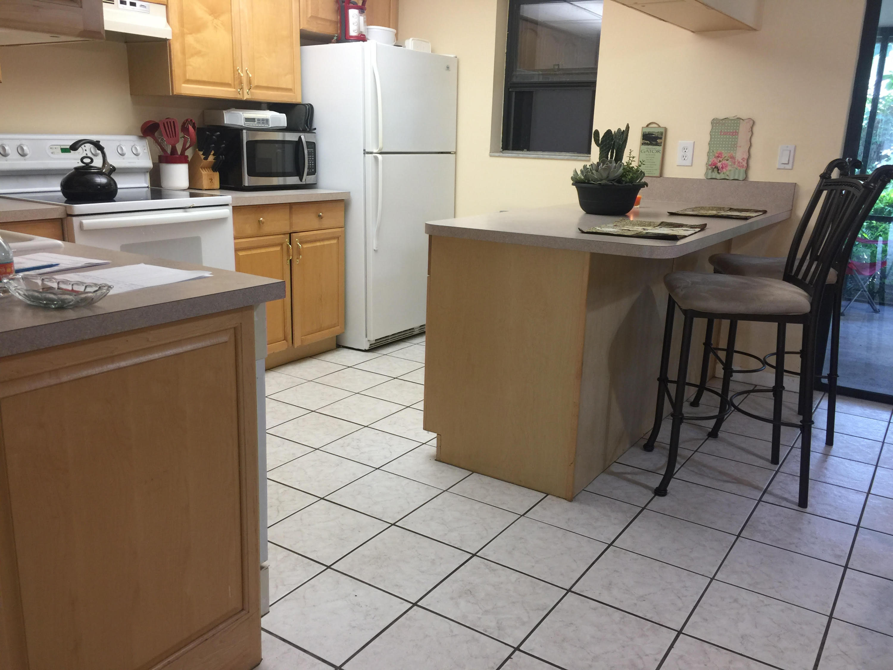 SANDTREE - Residential