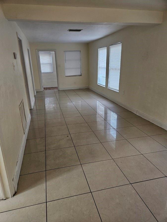 228 NW 13 Ct