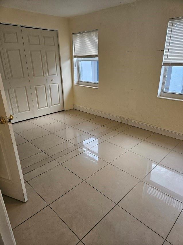 228 NW 13 Ct