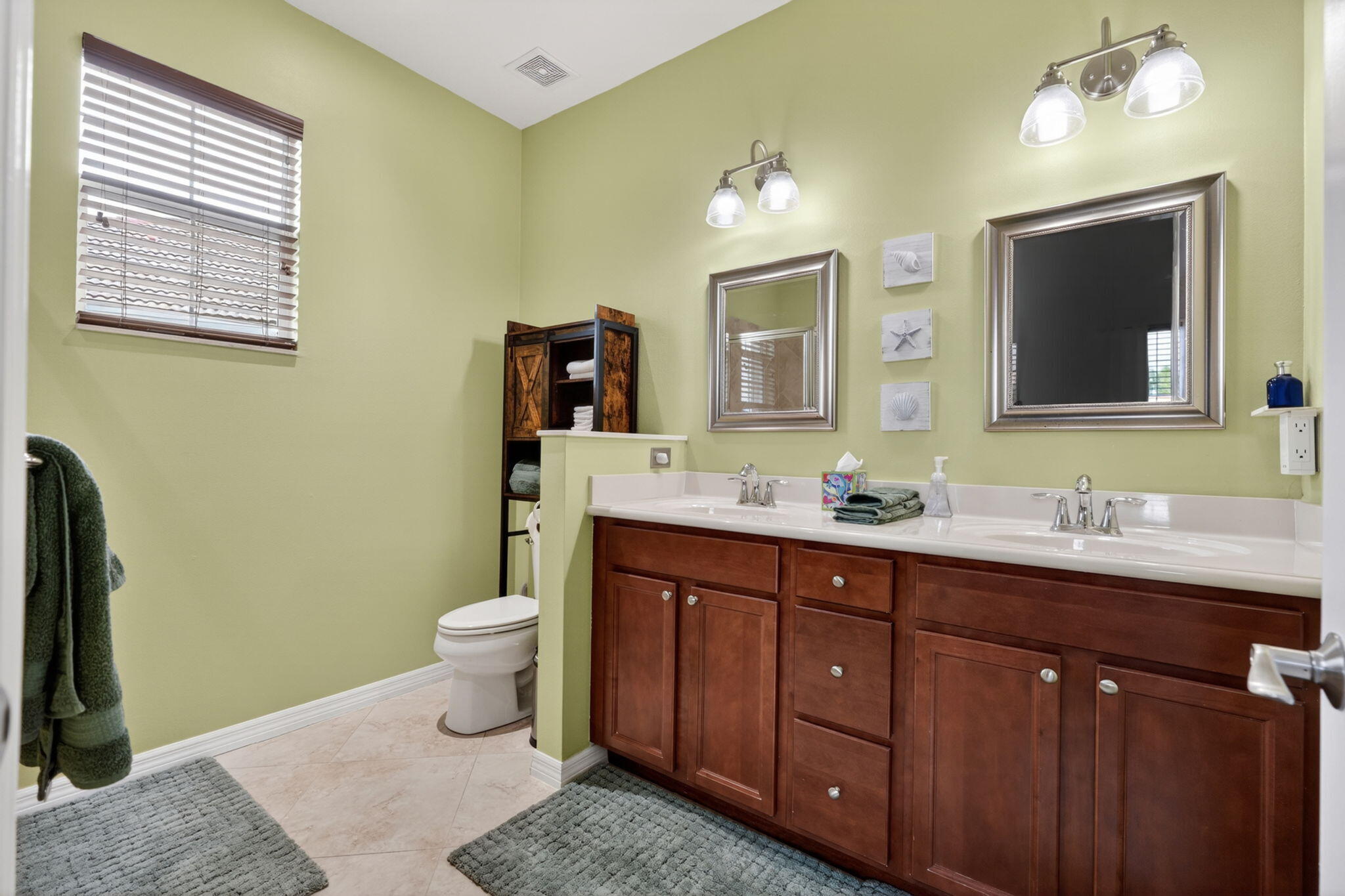 RIVER GLEN - Residential