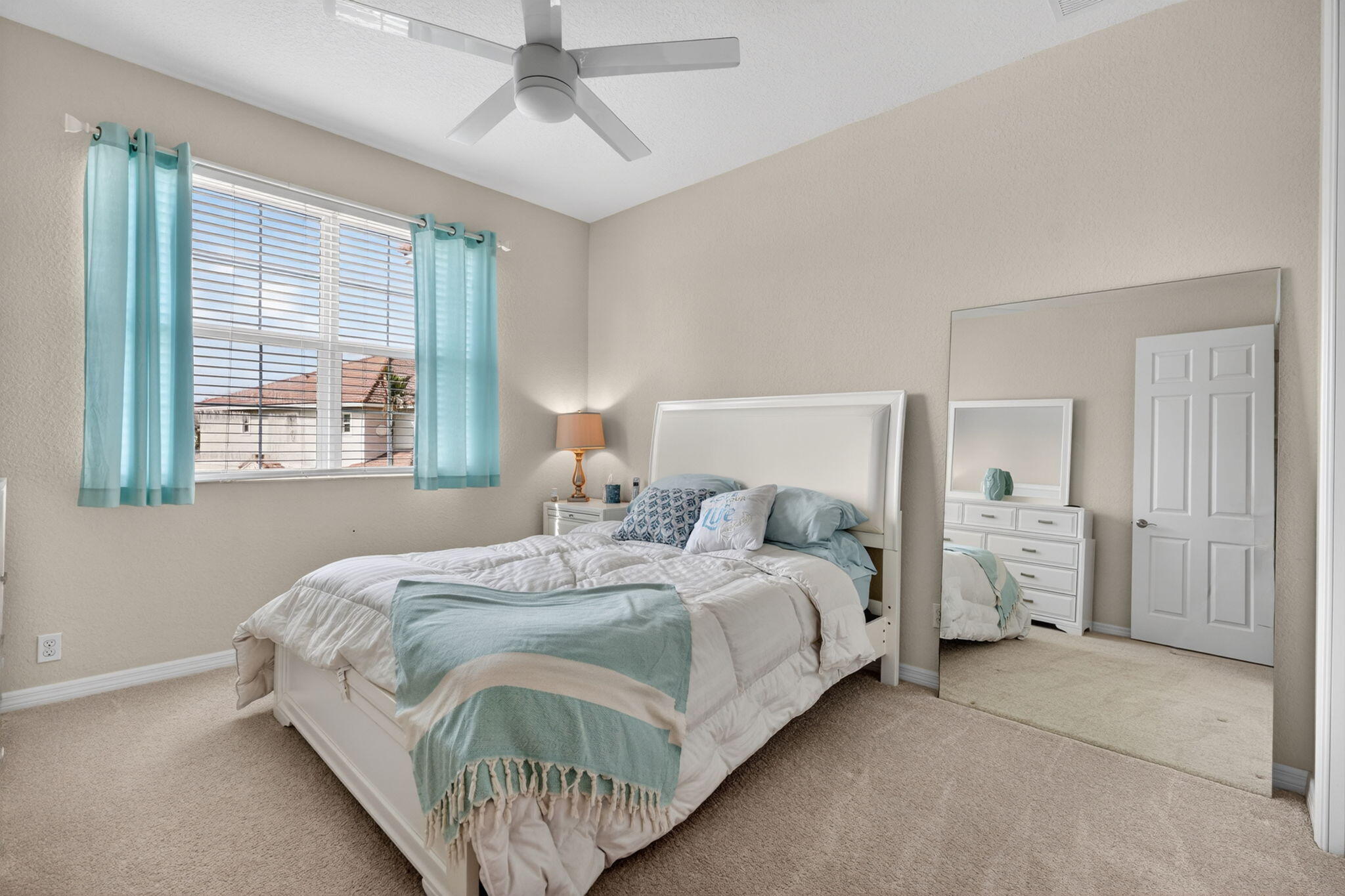 RIVER GLEN - Residential