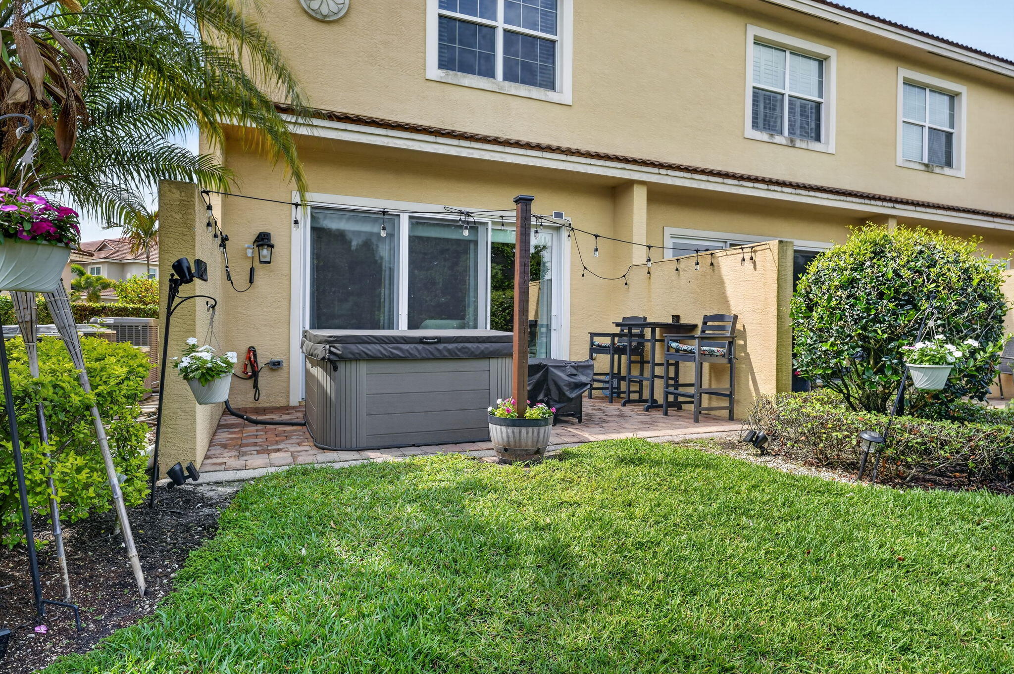 RIVER GLEN - Residential