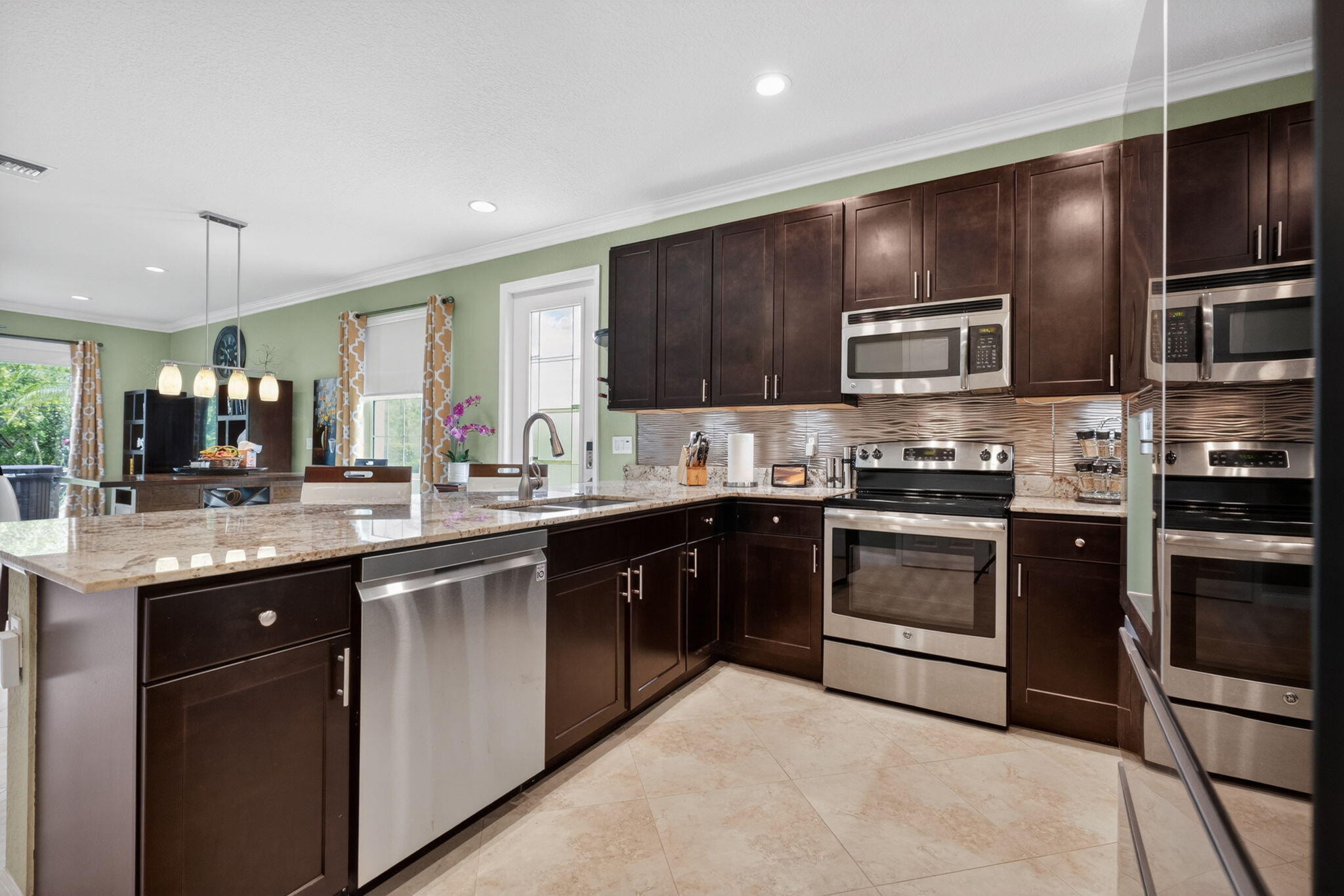 RIVER GLEN - Residential