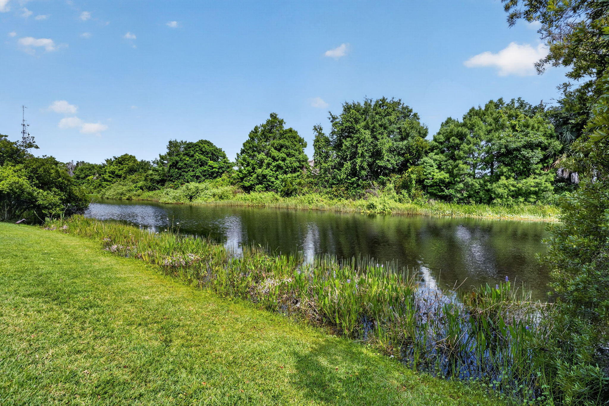 RIVER GLEN - Residential