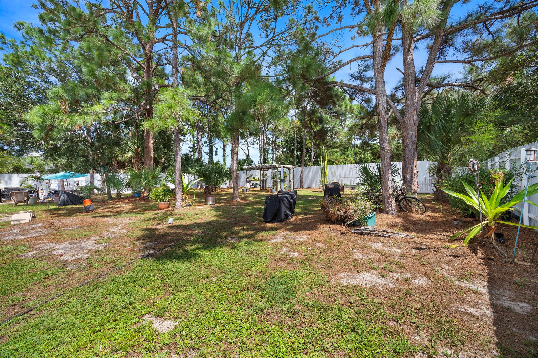 PORT ST LUCIE SECTION 15 - Land