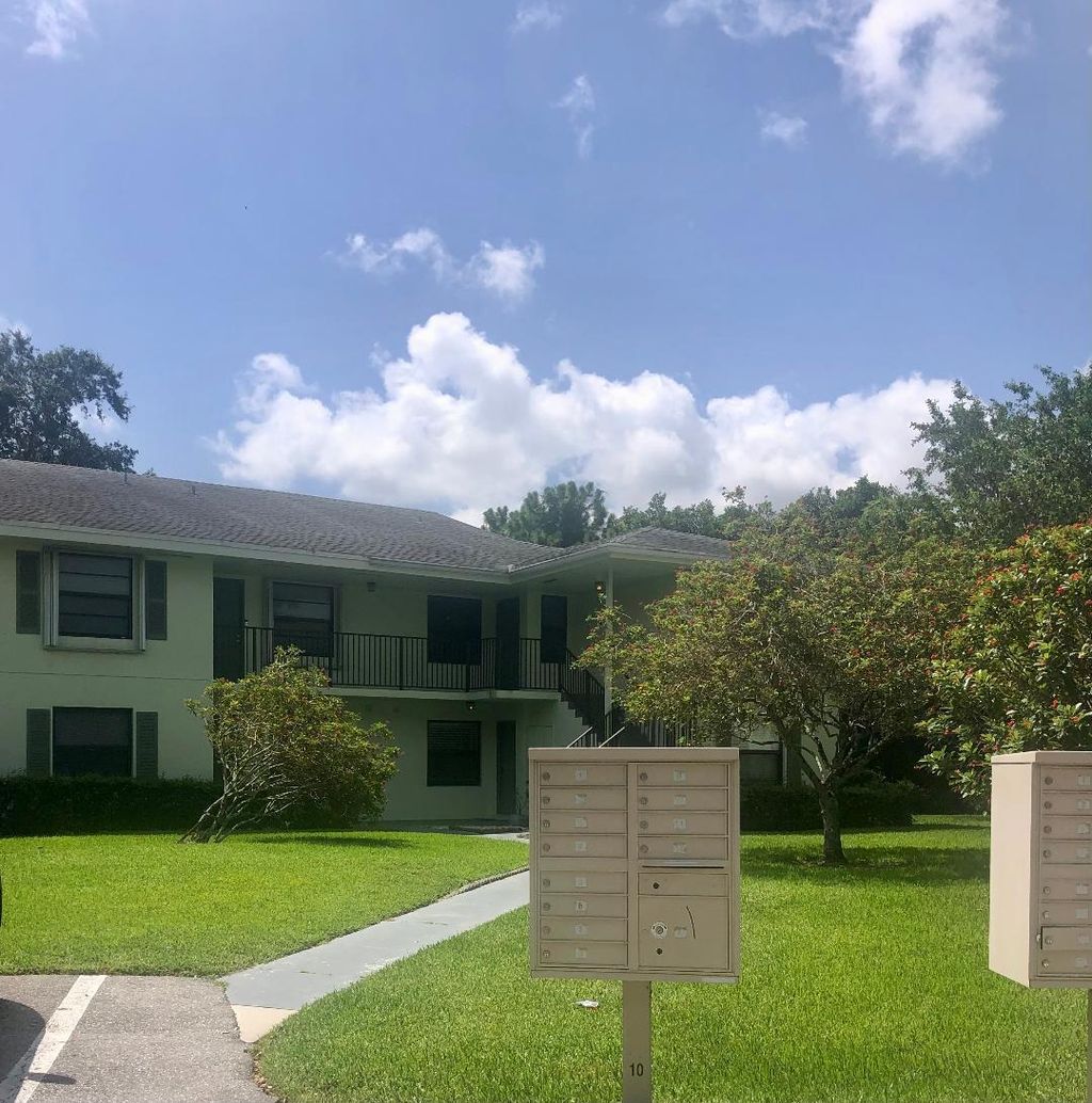 Photo of 2201 Sabal Ridge Court #G, Palm Beach Gardens, FL 33418 (MLS # R10903111)