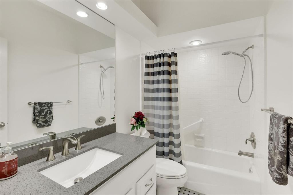 PINE CREEK TOWN HOMES PHA - Residential Lease