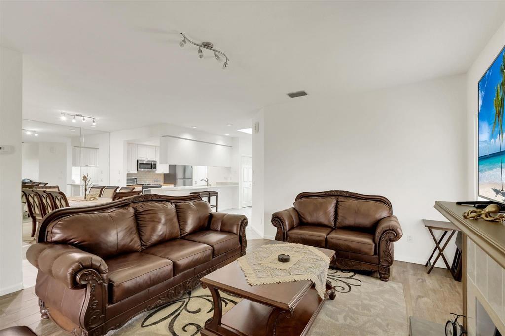 PINE CREEK TOWN HOMES PHA - Residential Lease