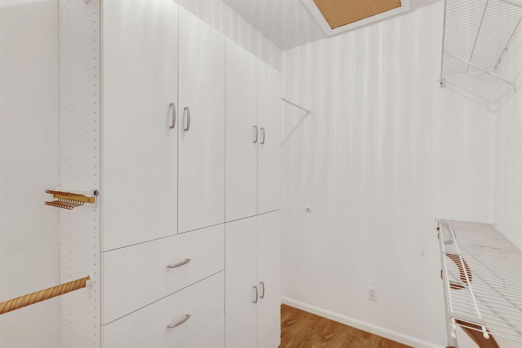 PINE CREEK TOWN HOMES PHA - Residential Lease